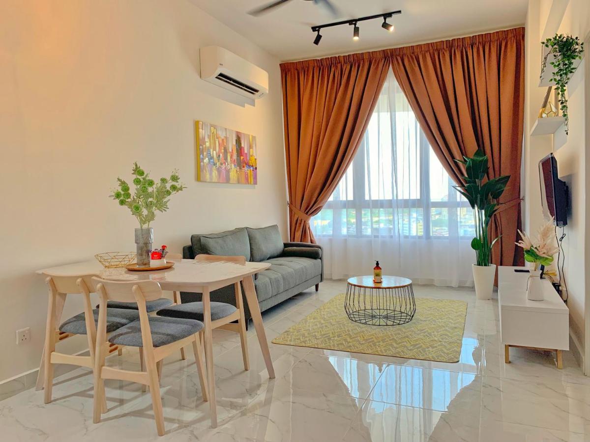 Netflix Two Bedroom Troika Kota Bharu Homestay 182 Extérieur photo
