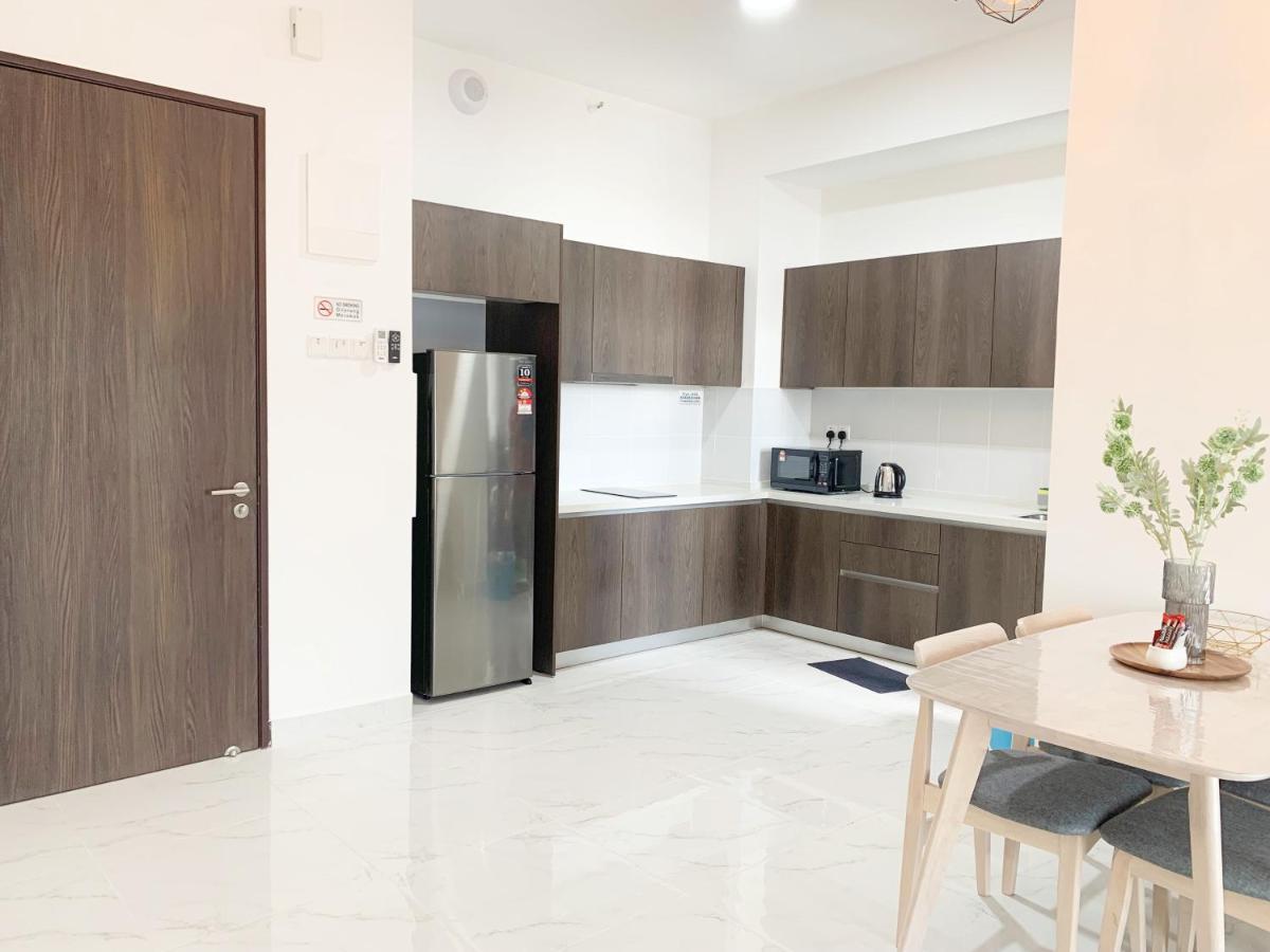 Netflix Two Bedroom Troika Kota Bharu Homestay 182 Extérieur photo