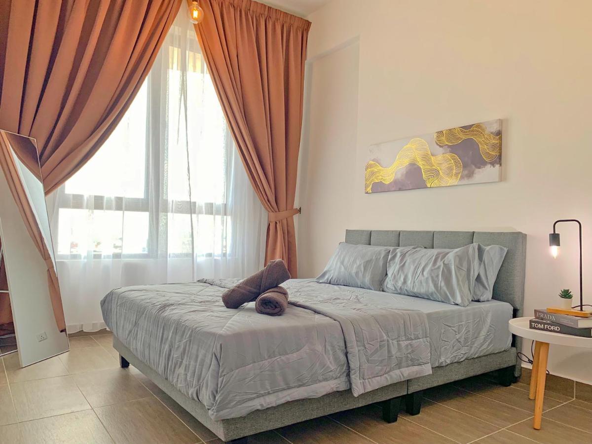 Netflix Two Bedroom Troika Kota Bharu Homestay 182 Extérieur photo